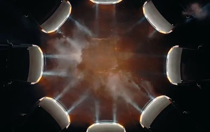Video: New Light Show on Cybertruck (from Holiday Update)