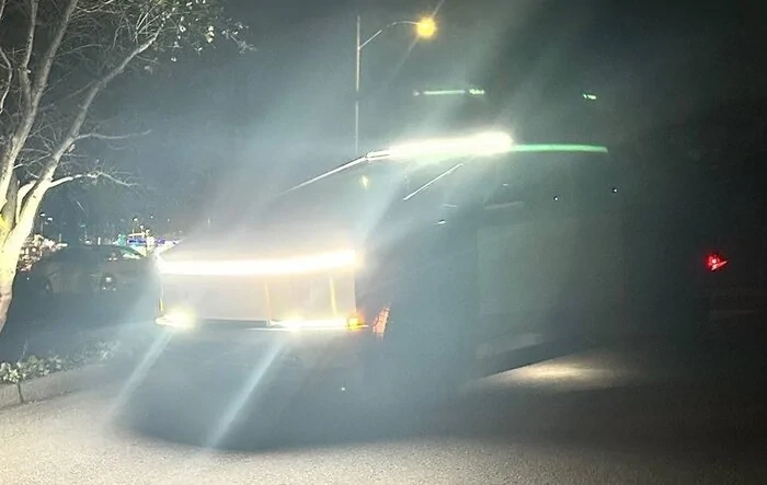 Tesla Lightbar delivery & install experience