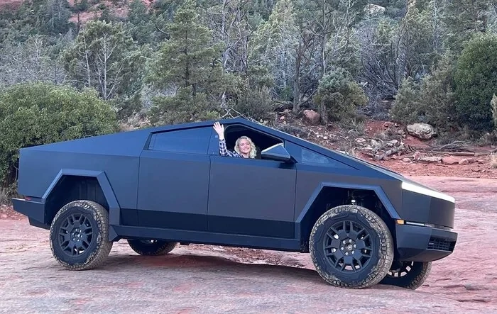 Cybertruck Beast Conquers Broken Arrow Trail – Sedona, AZ