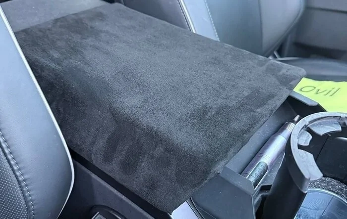 Alcantara armrest DIY wrap (for extra sensitive elbows) 😎