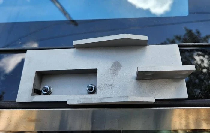 Hardpoint Multiplier (DIY 3D print) to allow use of rooftop hardpoints even with roof rack installed.