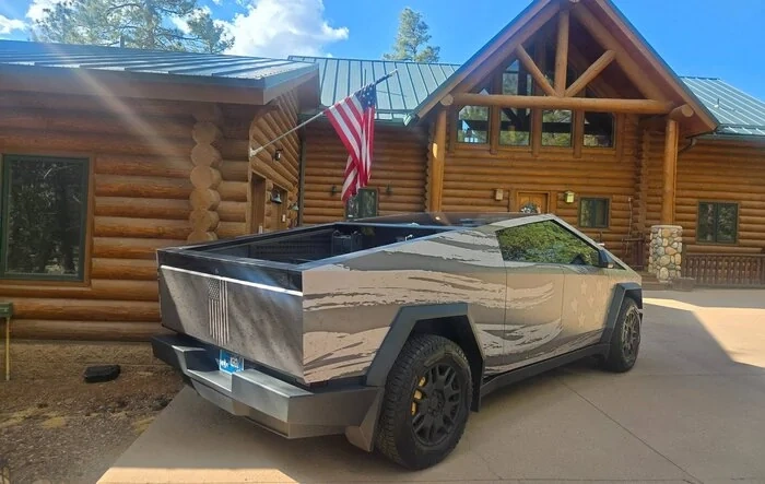 Share your best Cybertruck Independence Day photo!