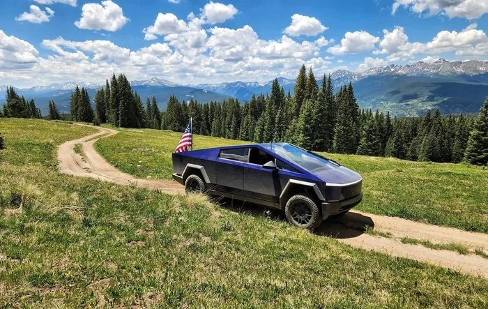 Offroading - Cybertruck conquers McAllister Gulch - CO