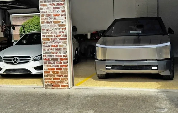 🚗💥 Giveaway (Cybertruck car cover): Show Off Your Cybertruck Garage Companions
