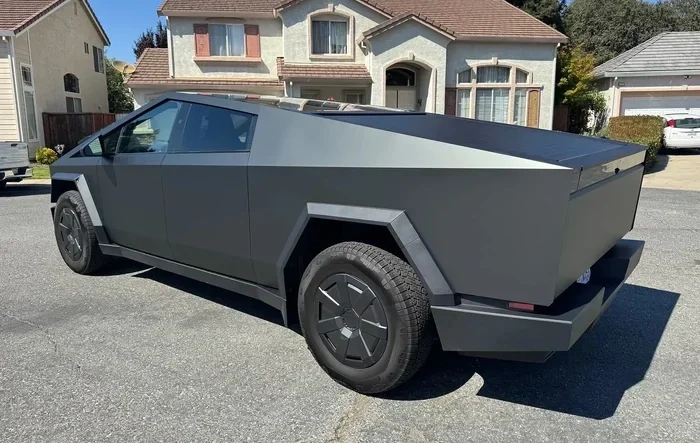 Cybertruck wrapped in TWRAPS Matte Mysterious Green