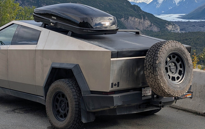 RiGd Hitch Spare Tire Carrier for Cybertruck: "CyberSwing Spare Tire Hitch Mount"