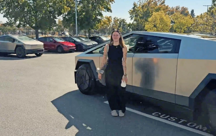 Video: Taking robotaxi to Cybertruck delivery: pick up my dream car with me