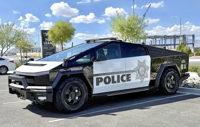 Las Vegas Police Cybertrucks Delivered & Placed Into Duty