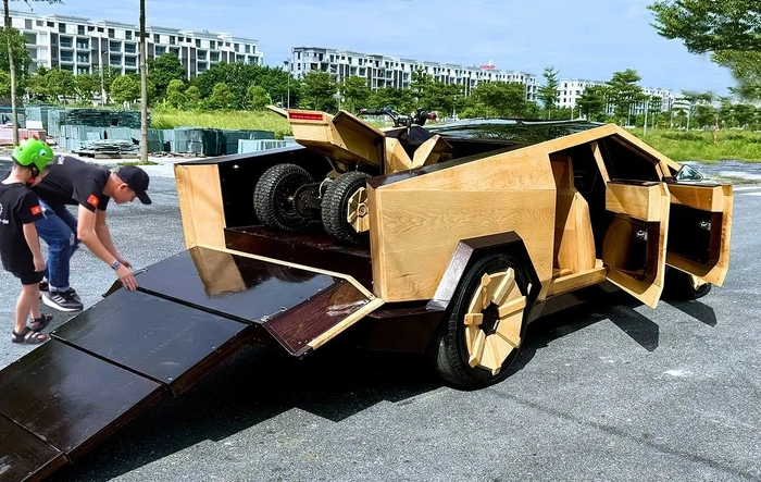 Wood Cybertruck