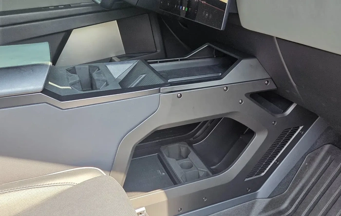 Launch & Giveaway: Aisle Central Storage Box for Tesla Cybertruck (Lower Center Console) + Exclusive Amazon Discount