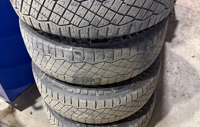 30,000 miles on factory tires without rotating
