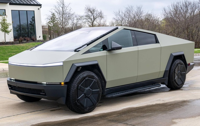 First RWD Cybertruck on Cars and Bids Auction. What do you think its worth?
