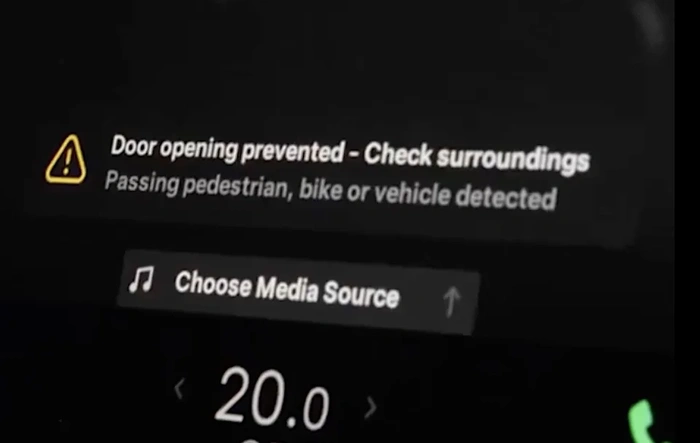 2026.8 Update adds Blind Spot Warning Anti-Opening Door Feature