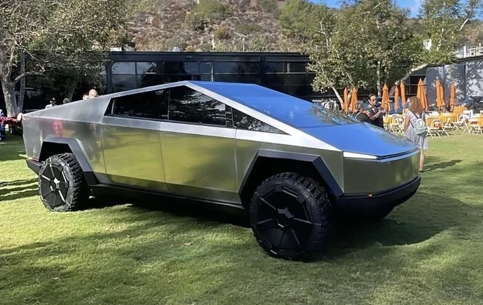 Original Cybertruck concept shows up at designer Franz von Holzhausen's alma mater [10/26/22]