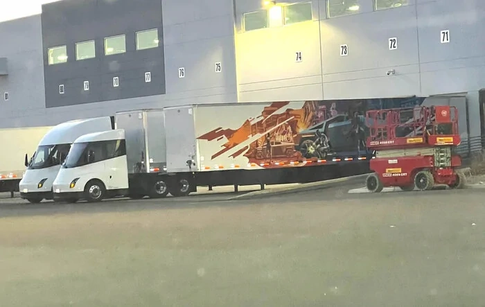 Cybertruck Graphics Spotted on Tesla Semi Trailer!