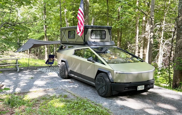 Foundation Cyberbeast Truck Camper -- Urander Bed Cap + Qian Tent