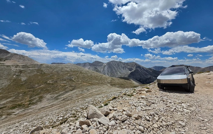 Mount Antero off-road trip - Cybertruck's Achilles heel; weight and throttle tip-in.