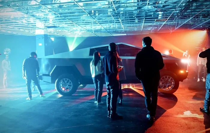Incredible Max-Height Cybertruck Shot (Engineering Event, Palo Alto)