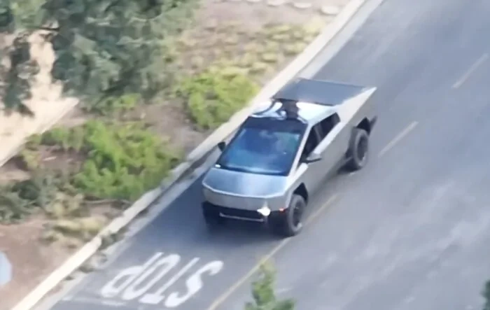 Aerial footage of Cybertruck driving!! 🚁 (w/ tonneau cover closed)