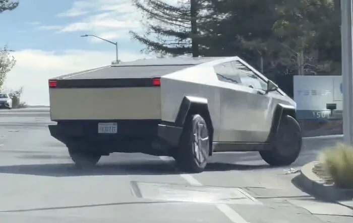 Rear Wheel Steering in Action by Cybertruck Swerving on Public Roads 🛞