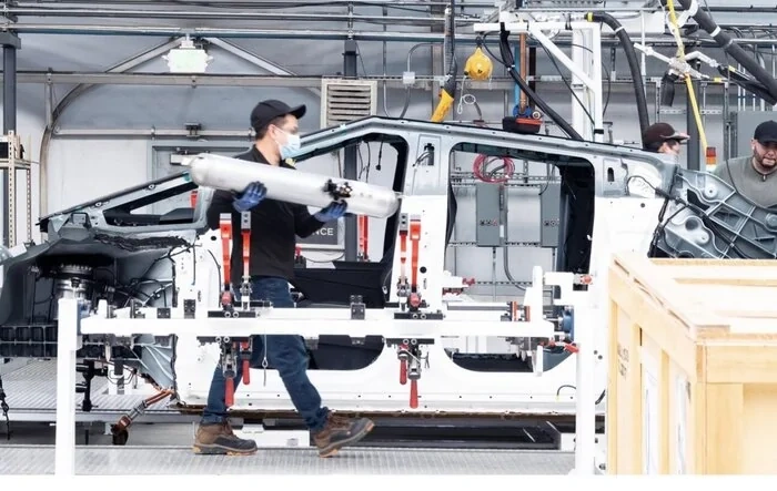 Tesla Q1 2023 Earnings Report; Cybertruck Status Maintains "Tooling" Status, Pilot Production Line Photos Shown! 📸
