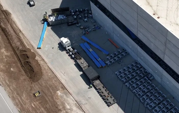 More IDRA Gigapress Parts Delivered to Giga Austin!