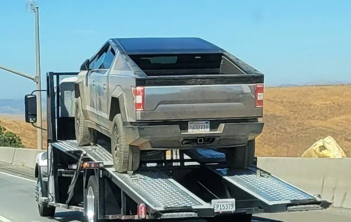 Cyber F-150 Truck Riding on High Suspension Height!