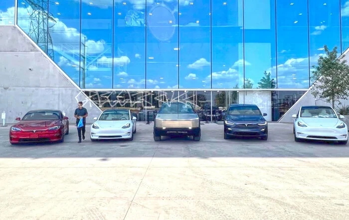 Cybertruck size comparison vs. Tesla Model X, Y, 3, S (lineup photo)!