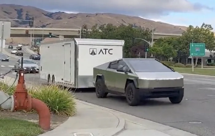 Spotted: First video of Cybertruck towing trailer!