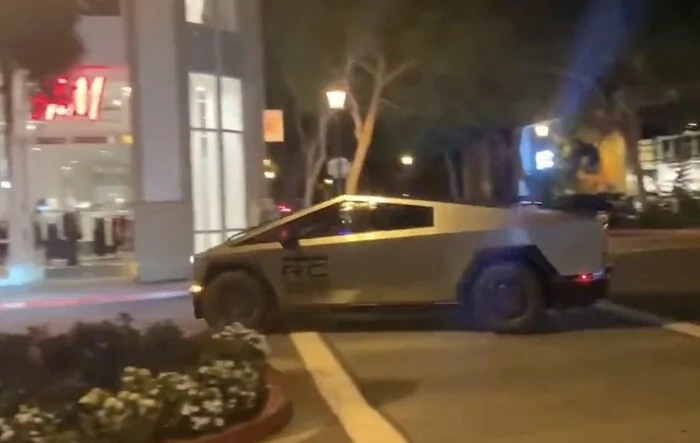 Videos: Cybertruck sightings galore from 9/8