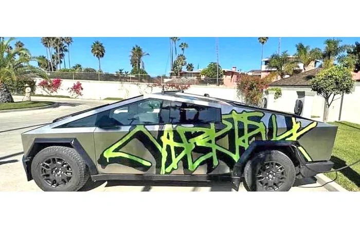 Graffiti Wrap Cybertrucks First Look (Spotted in Mexico)!