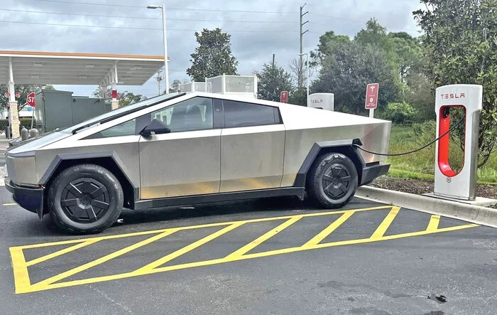 Cybertruck with Smaller Street Tires + New Wheel Covers spotted [Video Added]