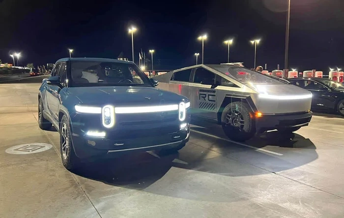 Cybertruck vs Rivian R1T size and design comparison -- parked next to each other