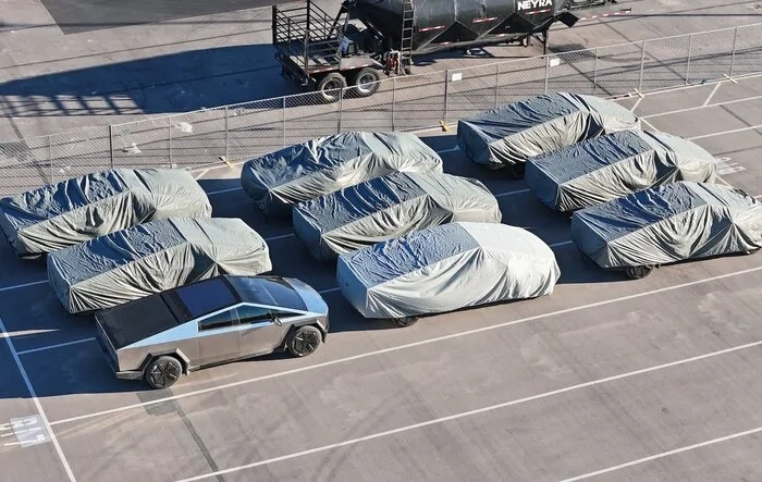 📸 Daily photos: Cybertrucks in outbound lot at Giga Texas -- updated 1/8/24