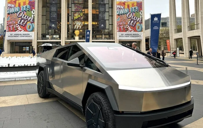 Cybertruck is in NYC @ Lincoln Center - 11/10/23