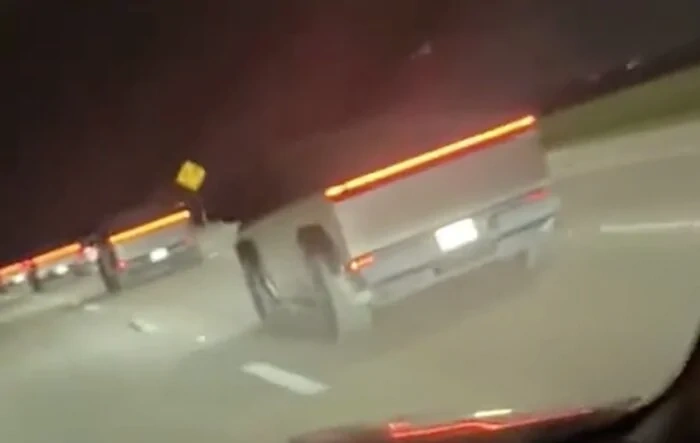 6 Cybertruck Caravan Heading Towards Giga Texas (Video) 🤩