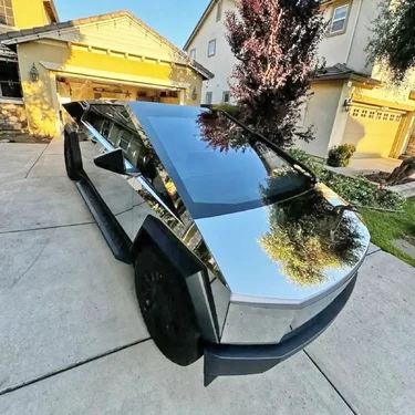 polished cybertruck ampolishing1981.webp